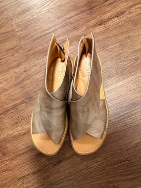 Born Taupe Open-Toe Leather Slide Mules